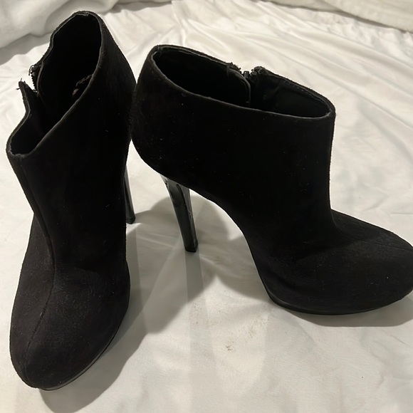 Sofía Vergara boots black color - Picture 1 of 3